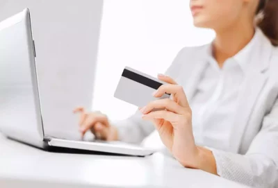 Płatności online w e-sklepach